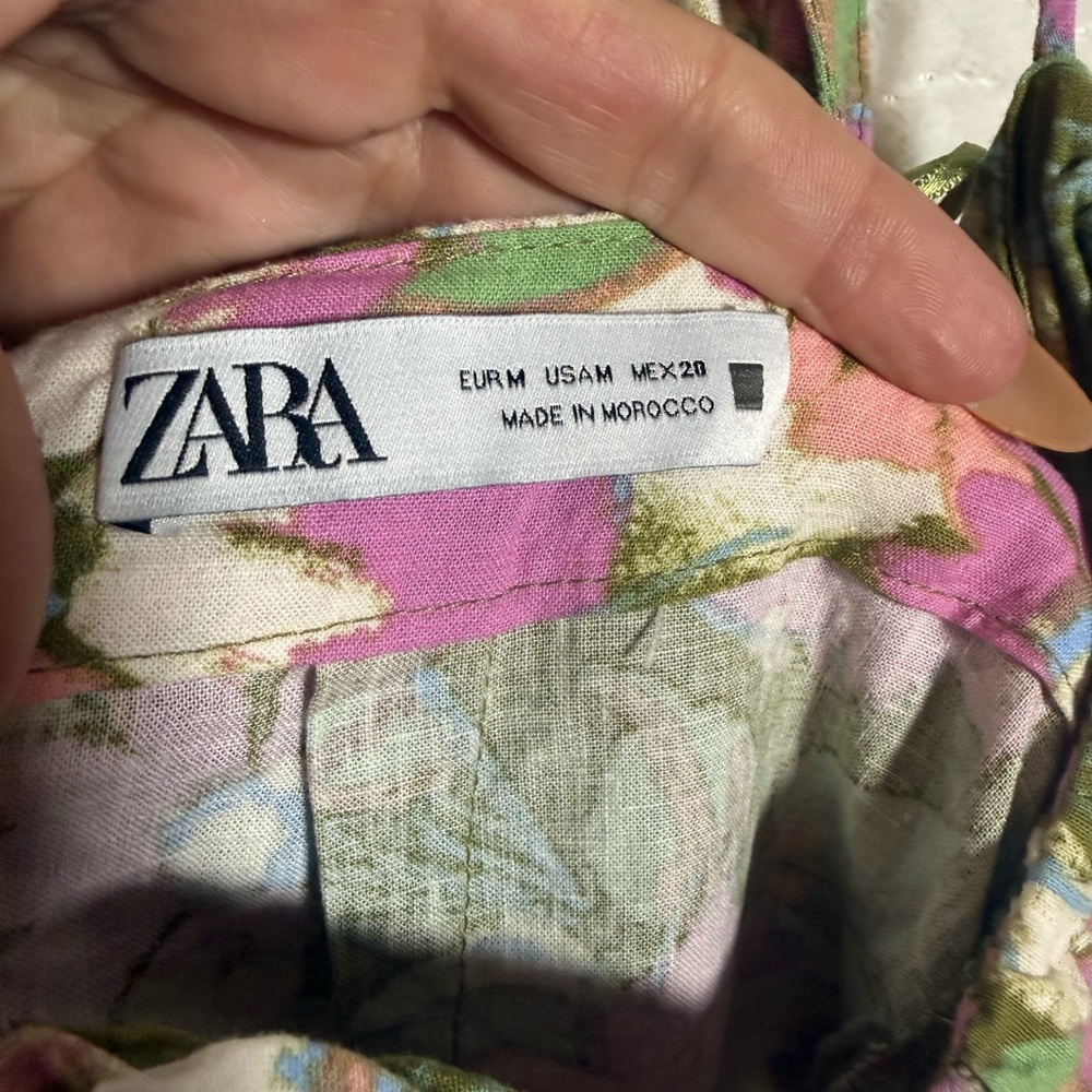 Zara Multicolor Floral Dress. Size Medium. One of a kind!! Stunning ๐คฉ๐งก - Picture 3 of 9